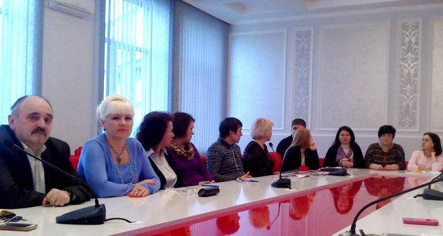 В.І.Сіткар, І.М.Чорна на розширеному засіданні політклубу